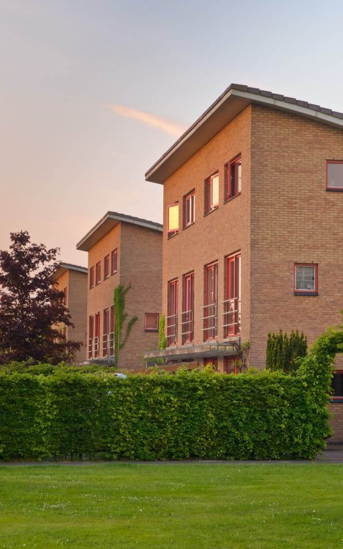 modern-houses-1-pik71cnjnz7vmoalwzezhkav6bgqlmma4obnmk54xs